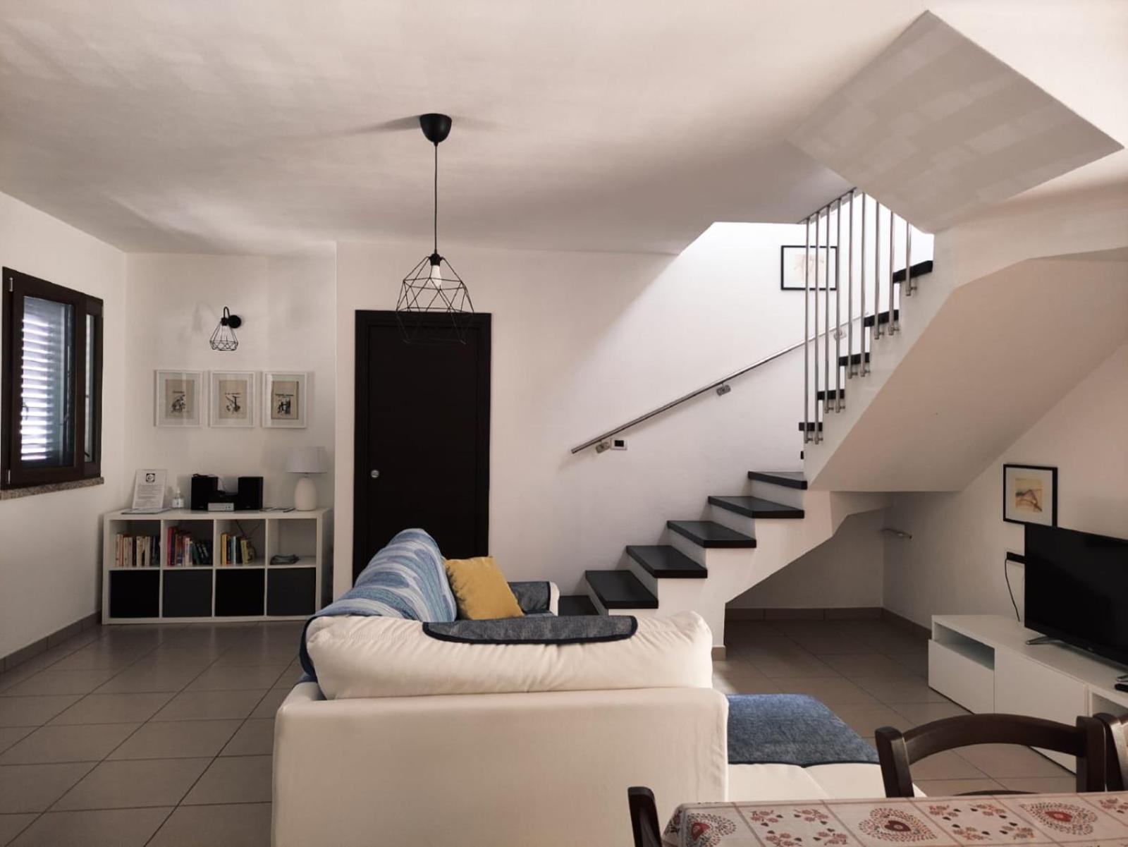Casa Il Cortile Fiorito Apartment Tortolì Exterior foto
