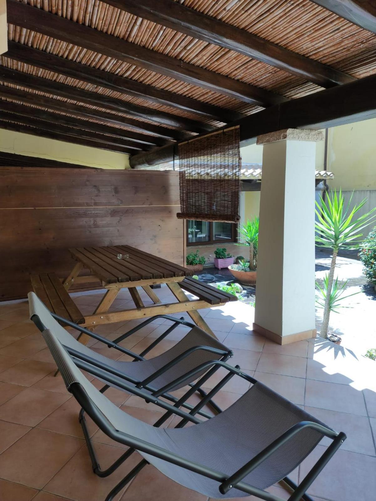 Casa Il Cortile Fiorito Apartment Tortolì Exterior foto